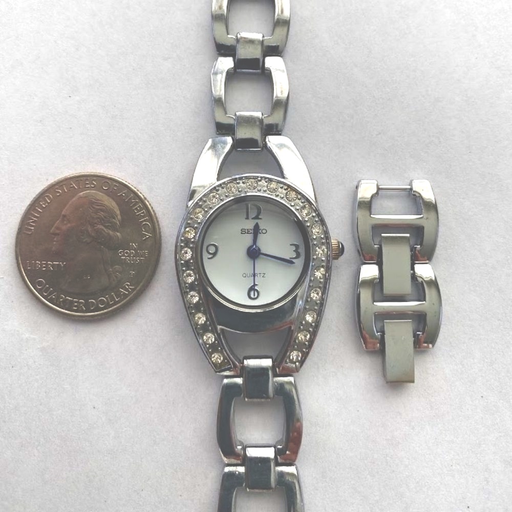 Sieko Watch Bracelet Watch Adjustable Links Vintage